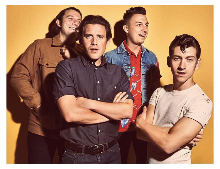 AM od Arctic Monkeys je zatiaľ najpredávanejším vinylom roka