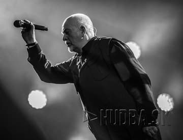 Foto: Peter Gabriel sa po 20 rokoch vrátil do Bratislavy