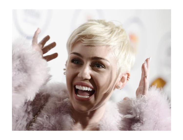 Obrat o 180 stupňov? Miley Cyrus chce ďalší album nahrať s The Flaming Lips