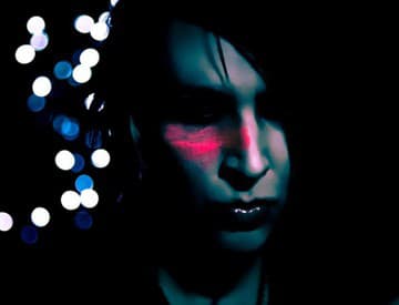 Marilyn Manson ako ho nepoznáte: Emotívny odkaz pre zosnulú mamu! Marilyn Manson ako ho nepoznáte: Emotívny odkaz pre zosnulú mamu!