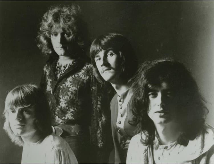 Vypočujte si dosiaľ nevydanú inštrumentálnu skladbu La La od Led Zeppelin