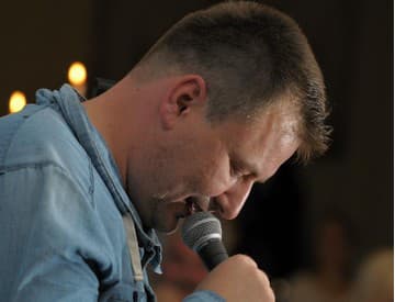Janko Kulich: Šansoniér alebo pesničkár?