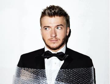 Martin Madej s novým klipom: Tanečná energia, štýl á la Timberlake a... Ferrari! Martin Madej s novým klipom: Tanečná energia, štýl á la Timberlake a... Ferrari!