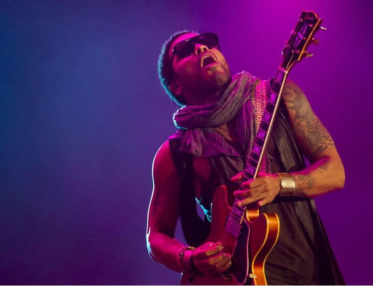 Lenny Kravitz vystúpi vo Viedni i v Prahe. Vypočujte si novinku The Chamber