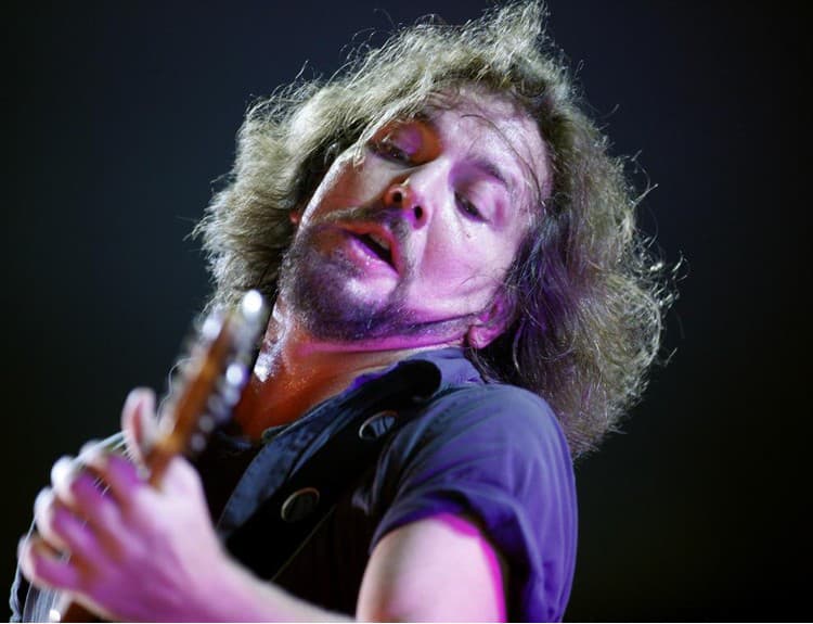 Koncert Pearl Jam = zažiť tri hodiny elektrizujúceho rocku