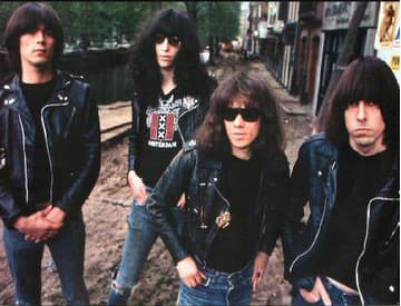 Týždeň v hard & heavy: zbohom, Tommy Ramone
