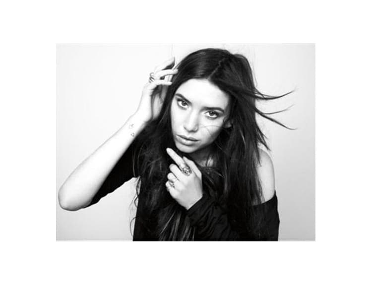 Lykke Li predstavila klip ku skladbe Gunshot