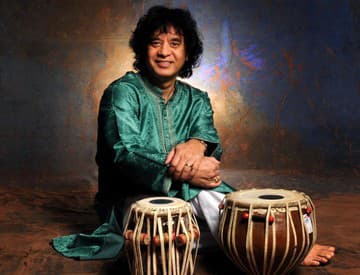 V novembri vypukne hudobná oslava rytmov. Do Bratislavy zavíta Zakir Hussain V novembri vypukne hudobná oslava rytmov. Do Bratislavy zavíta Zakir Hussain