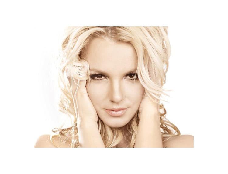 FOTO: Britney Spears navrhla kolekciu spodnej bielizne