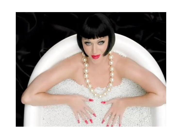 Pozrite si horúcu "pop-artovú" novinku This Is How We Do od Katy Perry