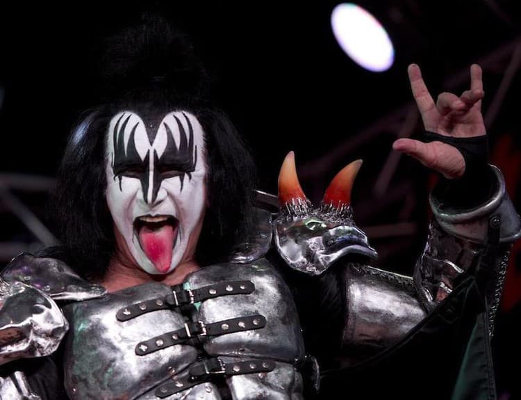 Rocková hudba je mŕtva, tvrdí Gene Simmons z Kiss. Tu je dôkaz, že sa mýli