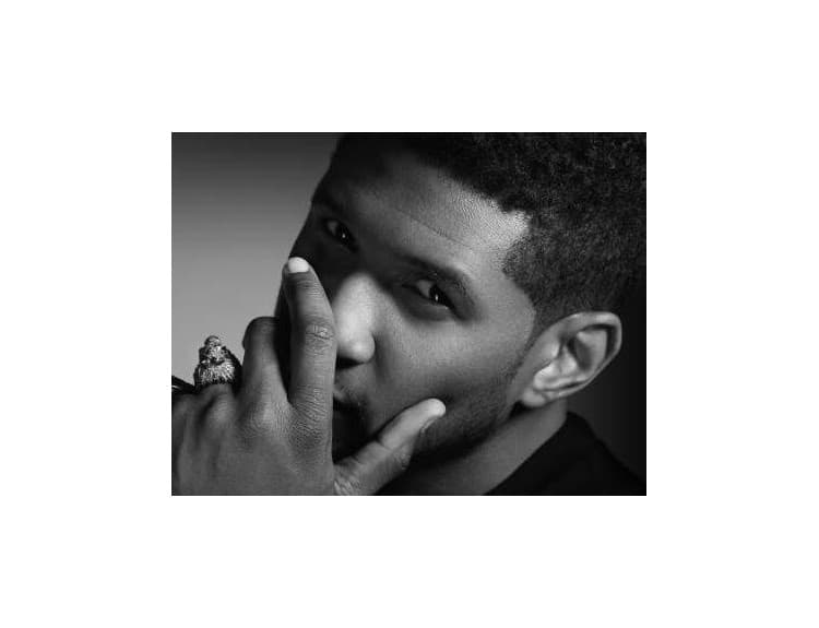 Usher odložil vydanie albumu UR