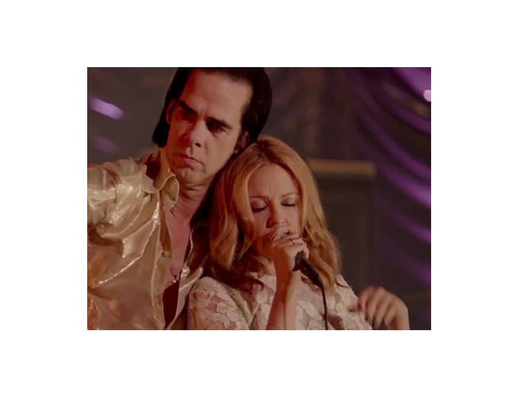 Pozrite si, ako Nick Cave a Kylie Minogue po 15 rokoch zaspievali svoj duet