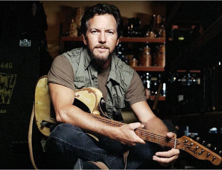 VIDEO: Eddie Vedder z Pearl Jam spieva "najsilnejšiu pieseň, aká kedy vznikla"