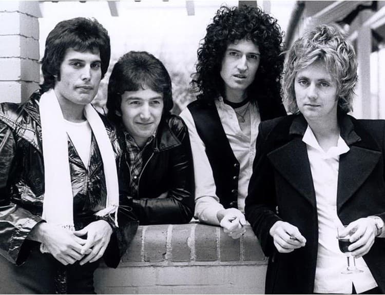 Pozrite si trailer na nový album Queen s unikátnymi zábermi Freddieho Mercuryho