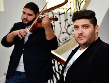 Debutový album R2 Brothers vyjde v marci 2015 Debutový album R2 Brothers vyjde v marci 2015