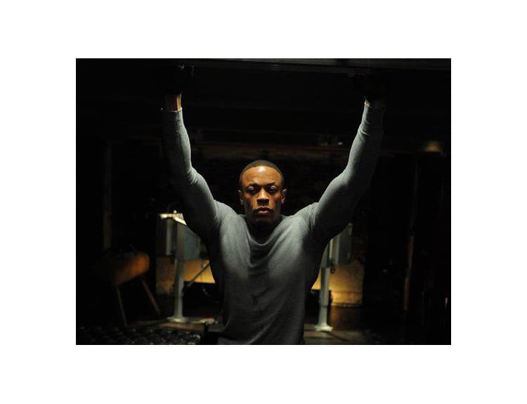 Najlepšie zarábajúcim hudobníkom je Dr. Dre. Vďačí za to obchodu s Apple