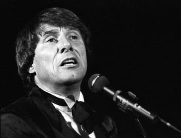 Zomrel Udo Jürgens, najväčšia popová hviezda nemecky hovoriacich krajín Zomrel Udo Jürgens, najväčšia popová hviezda nemecky hovoriacich krajín