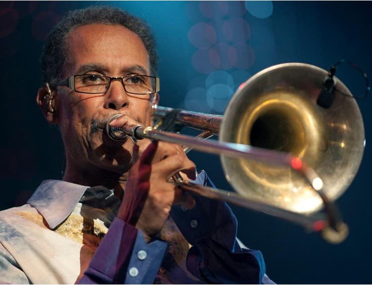 Zomrel trombonista skupiny Kool & the Gang Clifford Adams