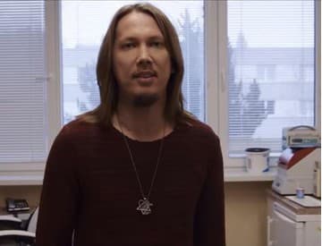 Peter Cmorik chodieva hrať deťom na onkológiu Peter Cmorik chodieva hrať deťom na onkológiu