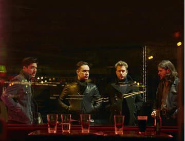 Mumford & Sons zverejnili ďalší koncertný videoklip Snake Eyes Mumford & Sons zverejnili ďalší koncertný videoklip Snake Eyes
