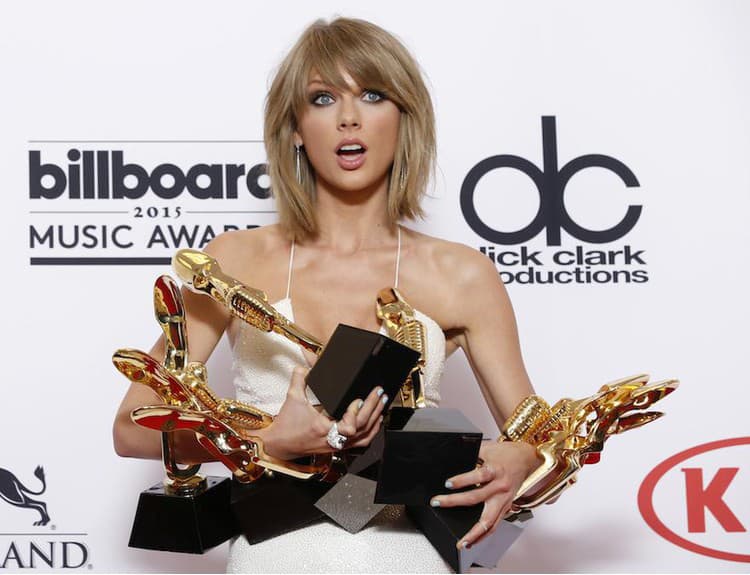 Taylor Swift ovládla udeľovanie Billboard Music Awards 2015