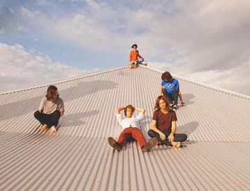 Tame Impala zverejnili 3D video k piesni Cause I'm A Man