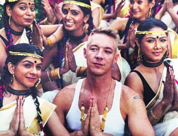 Najprv rebríčky "hejtoval", teraz ich dobýja. Major Lazer boduje s hitom Lean On