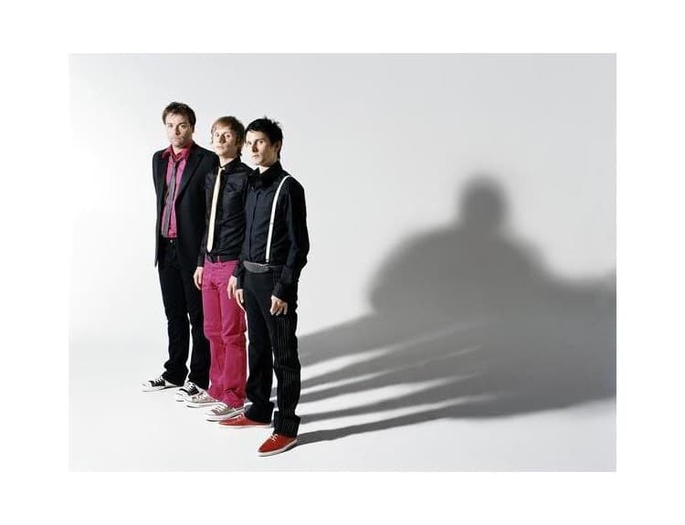 Muse zverejnili ďalšie dve novinky. Pozrite si lyric videá Defector a The Handler