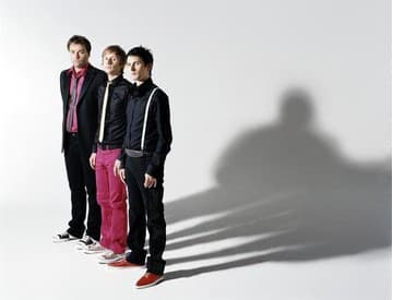 Muse zverejnili ďalšie dve novinky. Pozrite si lyric videá Defector a The Handler Muse zverejnili ďalšie dve novinky. Pozrite si lyric videá Defector a The Handler