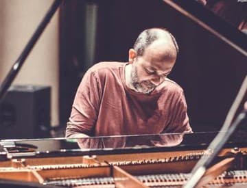 Taliansky festival Dolce Vitaj 2015 uzavrie fenomenálny Fabrizio Paterlini Taliansky festival Dolce Vitaj 2015 uzavrie fenomenálny Fabrizio Paterlini