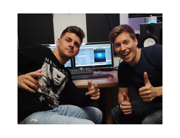 Thomas Puskailer zverejnil letný singel Live for the Moment