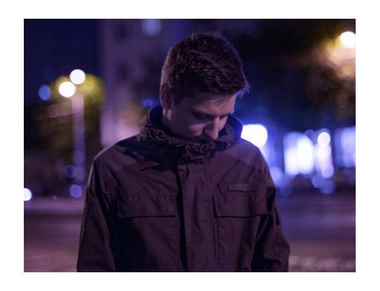 Nováčik Bulp sa pred debutovým EP predstavuje singlom Far Light