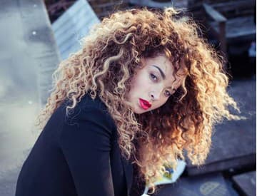 Britský spevácky objav Ella Eyre vydá v auguste debutový album Feline Britský spevácky objav Ella Eyre vydá v auguste debutový album Feline