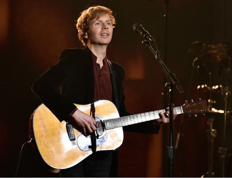 Beck odohral v Londýne koncert pre sto ľudí