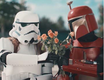 Roboti a romantika: Pozrite si nový klip Lenky Dusilovej a Baromantiky