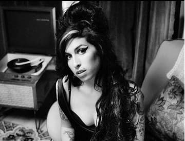 Film o Amy Winehouse: Zabili ju tí, ktorých najviac milovala?