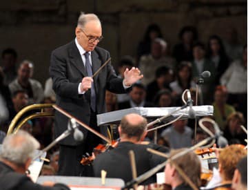 Morricone nahrá hudbu k Tarantinovmu filmu v Prahe, pricestuje už cez víkend Morricone nahrá hudbu k Tarantinovmu filmu v Prahe, pricestuje už cez víkend