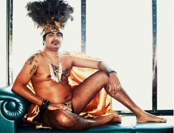 Nespútaný excentrik King Khan prinesie do Tabačky garážový soul Nespútaný excentrik King Khan prinesie do Tabačky garážový soul