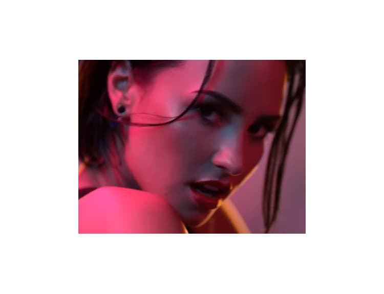 VIDEO: Demi Lovato je v novom klipe sexi ako nikdy predtým