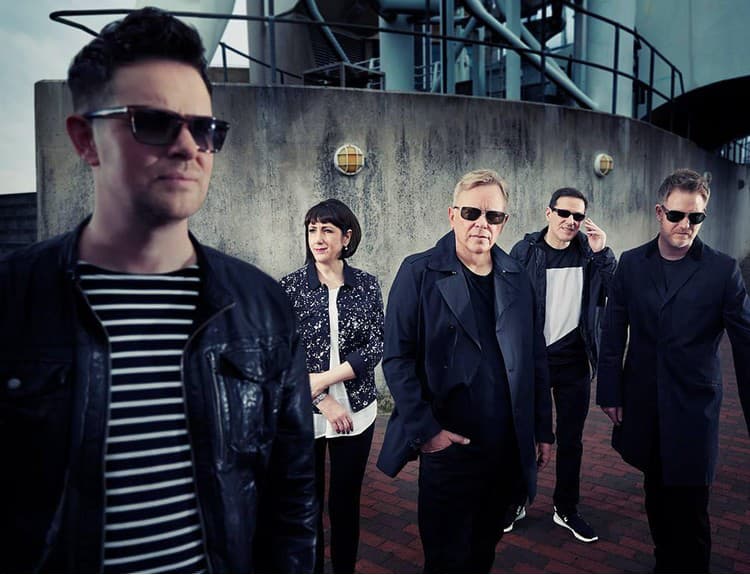 New Order zverejnili prvý singel z nového albumu. Vypočujte si Restless