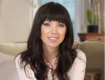 Carly Rae Jepsen zverejnila ďalší singel z albumu E.MO.TION Carly Rae Jepsen zverejnila ďalší singel z albumu E.MO.TION