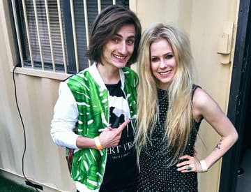 Svetový úspech Filipa Jančíka: Toto vystúpenie s Avril Lavigne videli milióny ľudí! Svetový úspech Filipa Jančíka: Toto vystúpenie s Avril Lavigne videli milióny ľudí!