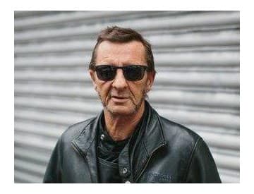 Bubeník Phil Rudd sa chce po odpykaní trestu vrátiť do AC/DC Bubeník Phil Rudd sa chce po odpykaní trestu vrátiť do AC/DC