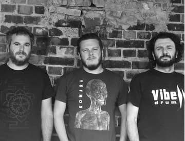 Po debute KOMARA vydáva David Kollar album aj s kapelou The Blessed Beat