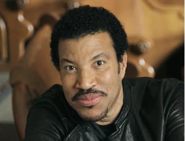 Lionel Richie bude Osobnosťou roka 2016 nadácie MusiCares