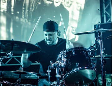 Bubeník Dave Lombardo príde so svojou kapelou do Bratislavy a Prahy Bubeník Dave Lombardo príde so svojou kapelou do Bratislavy a Prahy