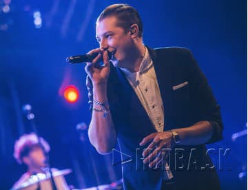 John Newman zverejnil videoklip k novinke s Charliem Wilsonom