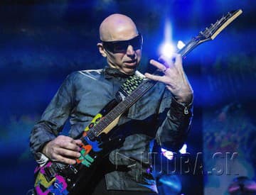 Joe Satriani v Bratislave: rocková smršť s pukancami