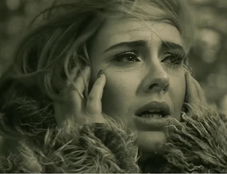 VIDEO: Ahoj, to som ja... Singel Hello je triumfálnym návratom Adele